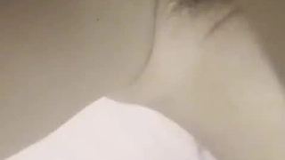 拖鞋家居日韩AV-白皙皮肤呆萌小姐姐！情趣耳朵抓屌吸吮！头套男怼着骚穴猛操，骑乘姿势打桩机，无套内射。