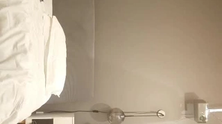 拖鞋家居日韩AV-白皙皮肤呆萌小姐姐！情趣耳朵抓屌吸吮！头套男怼着骚穴猛操，骑乘姿势打桩机，无套内射。