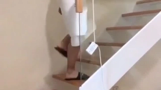 拖鞋家居日韩AV-白皙皮肤呆萌小姐姐！情趣耳朵抓屌吸吮！头套男怼着骚穴猛操，骑乘姿势打桩机，无套内射。