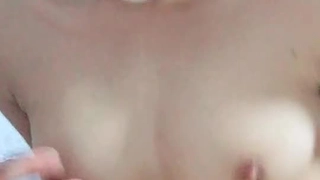 娇妻 雪白 呻吟-美女学生妹子是男友的乖母狗，戴着狗炼项圈乖乖让男友无套抽插~
