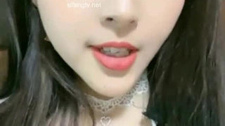 下一篇中文字幕人妻-快餐豪哥1500约炮粉逼艺校兼职妹逼太紧几分钟就把哥搞射了的!