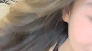 欧美日韩人妻激情-第一次与男友以外的男人在行使中车震!